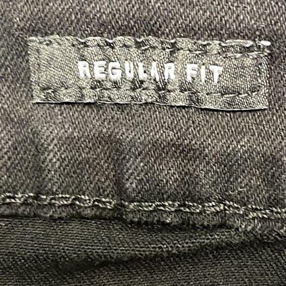 Kenneth Cole NY 5-Pocket Regular Fit “Today is Your Day” Black Jeans- 42” by 30” - Picture 12 of 16